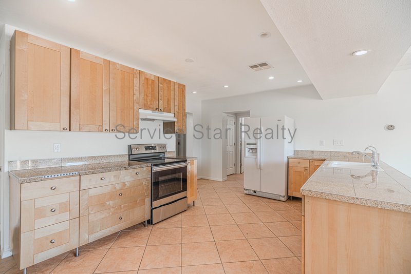 Beautifully updated 4 Bedroom - 2 primary suites with SOLAR!! property image