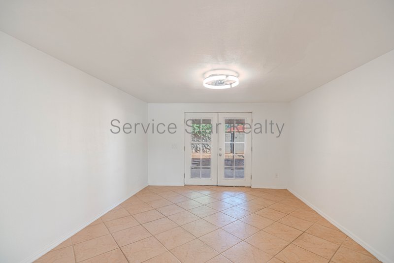Beautifully updated 4 Bedroom - 2 primary suites with SOLAR!! property image