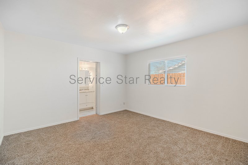 Beautifully updated 4 Bedroom - 2 primary suites with SOLAR!! property image