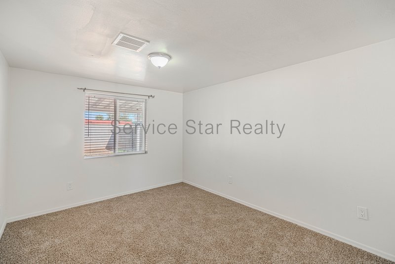 Beautifully updated 4 Bedroom - 2 primary suites with SOLAR!! property image