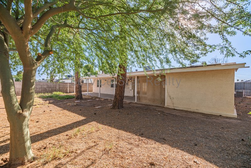 Beautifully updated 4 Bedroom - 2 primary suites with SOLAR!! property image