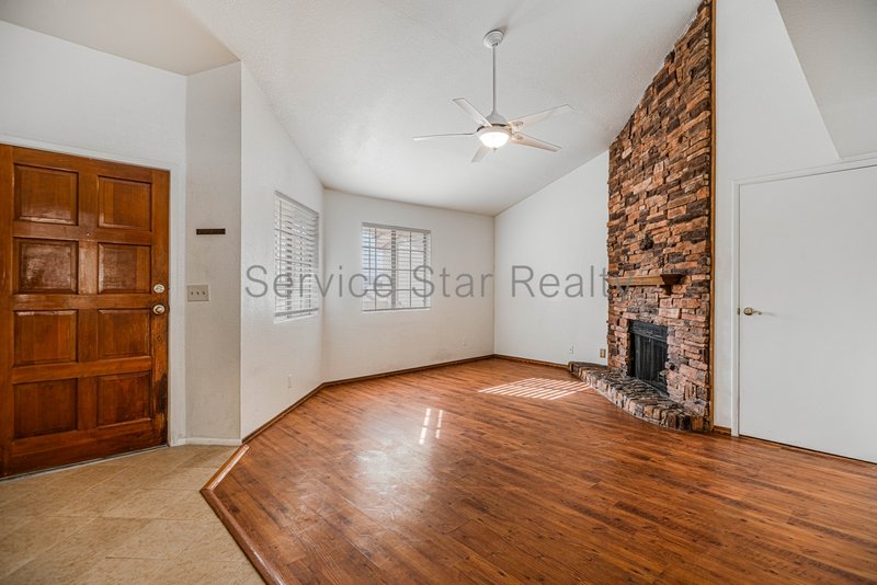 $750 OFF MOVE IN COSTS!!!  Great 2bed /1 bath Condo Community! property image