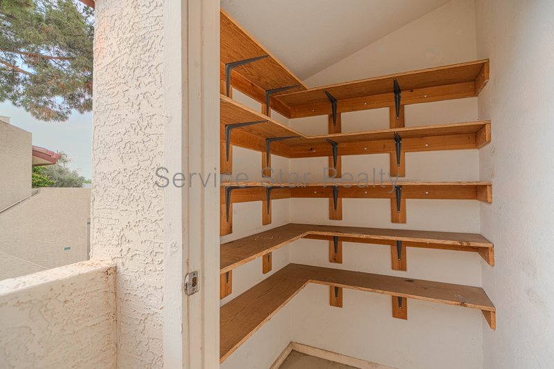 $750 OFF MOVE IN COSTS!!!  Great 2bed /1 bath Condo Community! property image