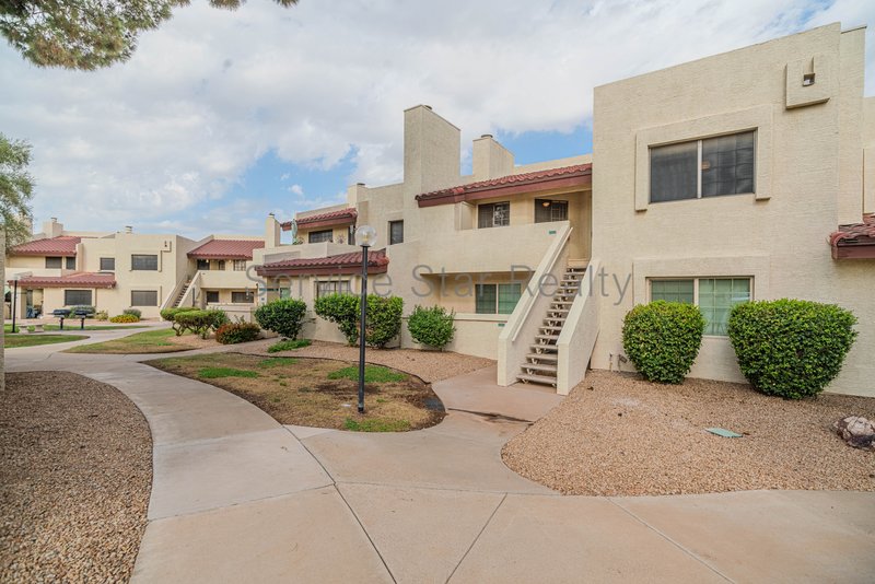 $750 OFF MOVE IN COSTS!!!  Great 2bed /1 bath Condo Community! property image