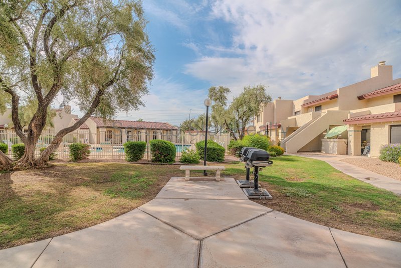 $750 OFF MOVE IN COSTS!!!  Great 2bed /1 bath Condo Community! property image