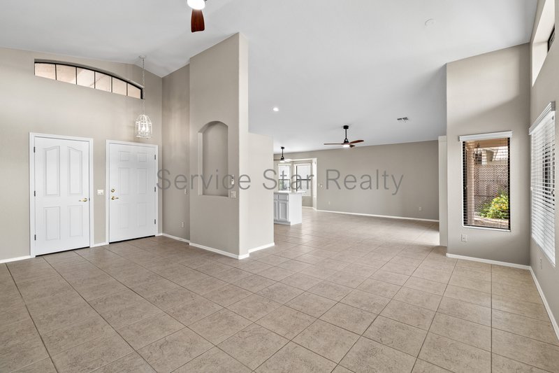 3928 N 151st Ave property image