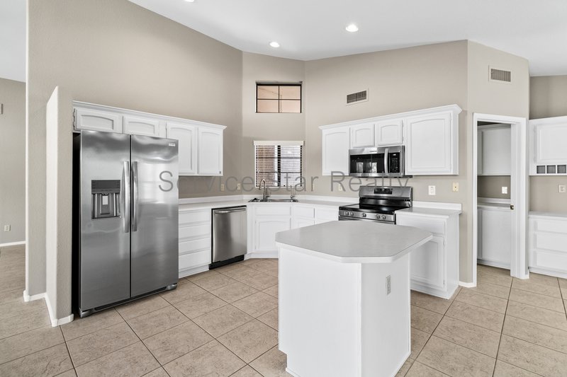 3928 N 151st Ave property image