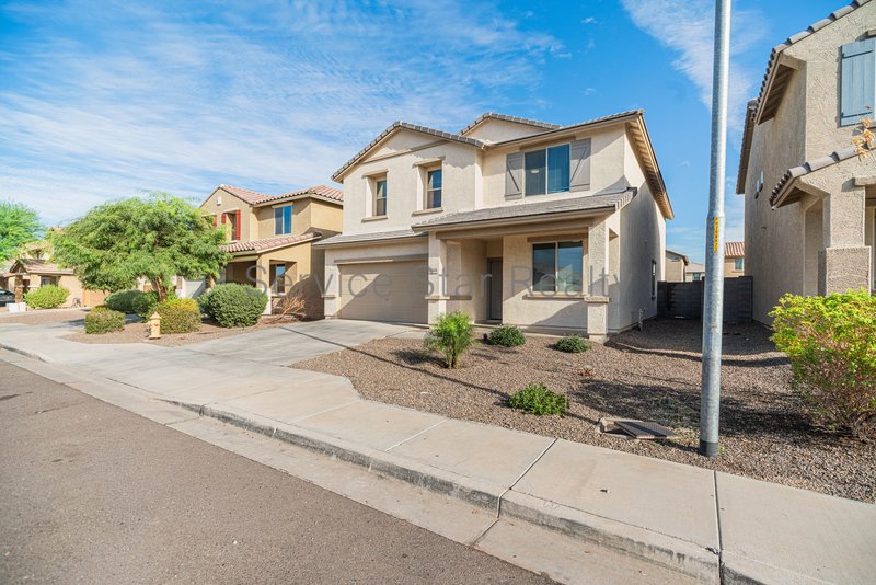 Spectacular 4 bed. 3 bath in Tolleson! property image