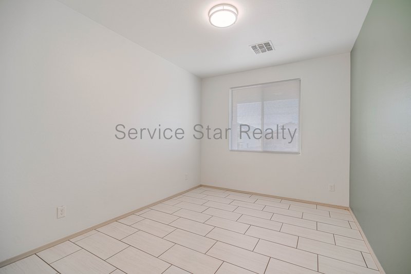Spectacular 4 bed. 3 bath in Tolleson! property image