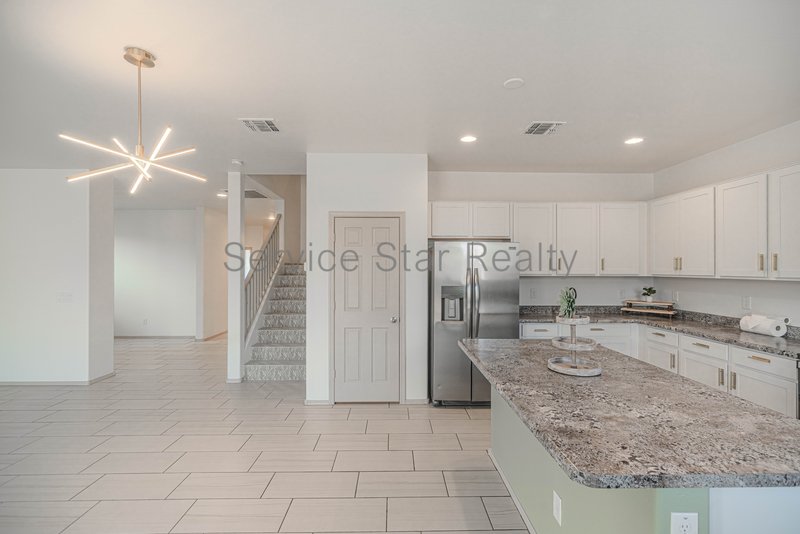 Spectacular 4 bed. 3 bath in Tolleson! property image