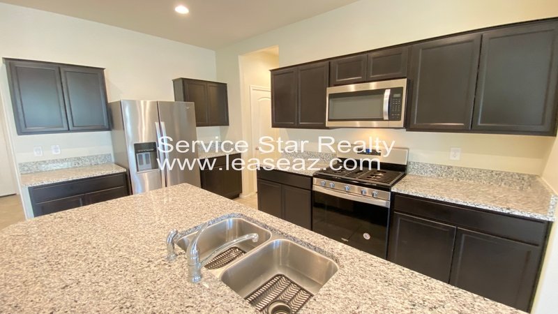 Charming 3 bed, 2 bath home in Tartesso! property image