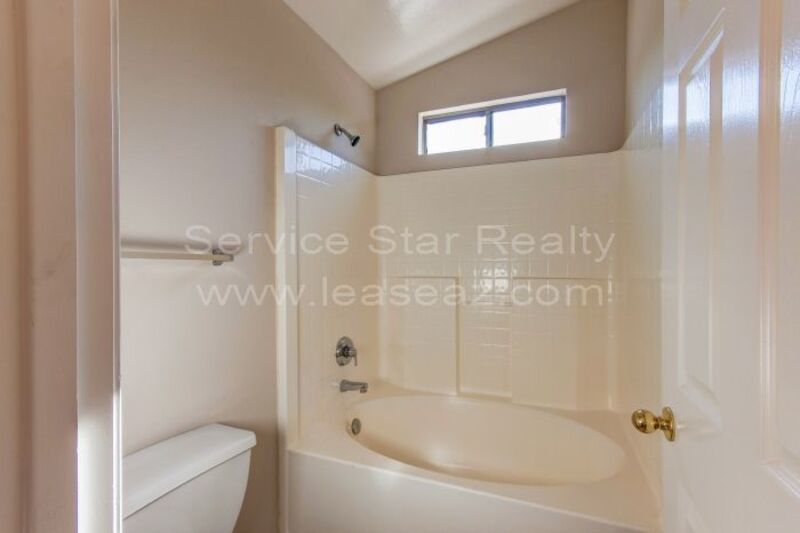 Beautiful 3BR 2.5BA Avondale Home in Gated Community property image