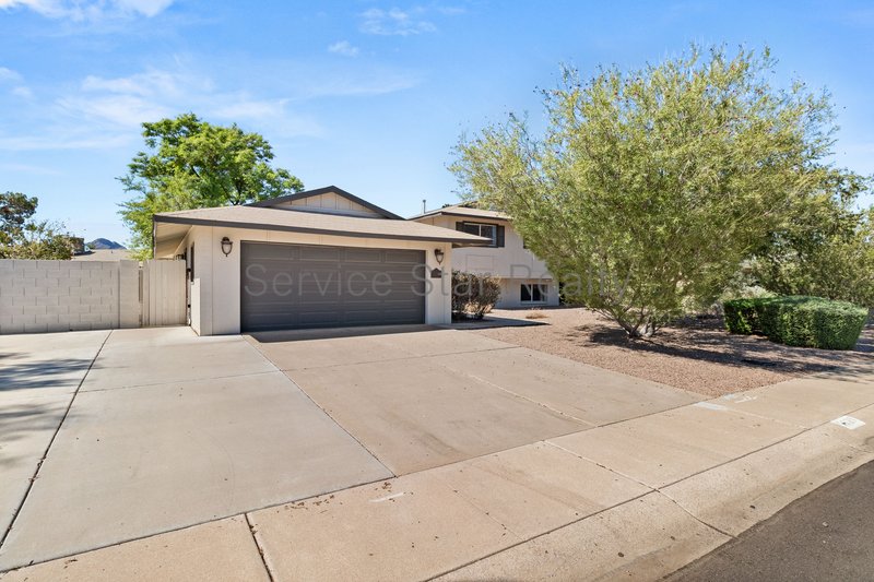 **BEAUTIFUL SCOTTSDALE HOME WITH POOL!!!** property image