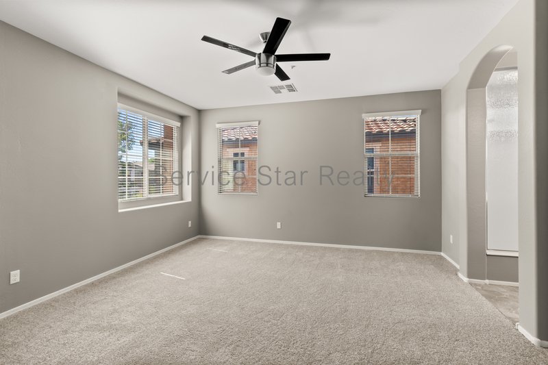 3455 E Indigo St property image