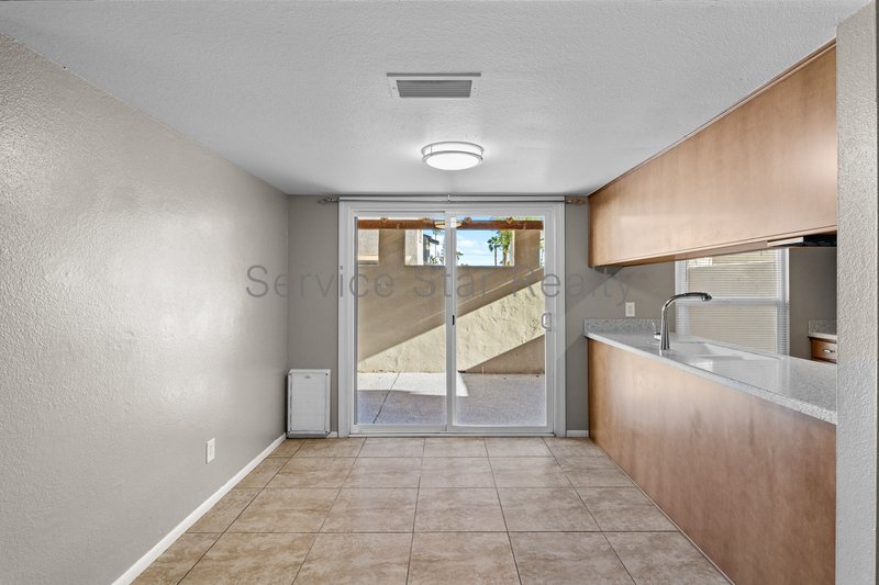 3 Bedroom, 2 Bath in Phoenix!! property image