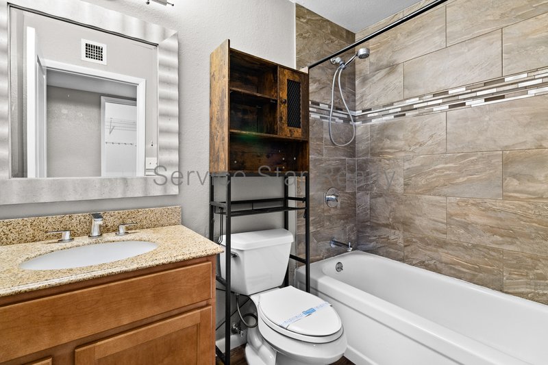 3 Bedroom, 2 Bath in Phoenix!! property image