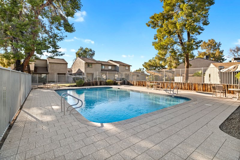 3 Bedroom, 2 Bath in Phoenix!! property image