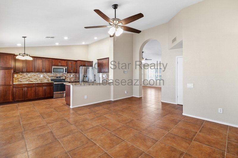 Fabulous 3BR/2BA in Avondale! property image