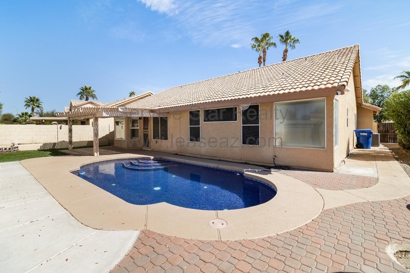 Fabulous 3BR/2BA in Avondale! property image