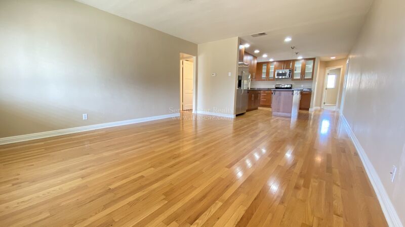 Charming 3bedroom 2 bath home property image