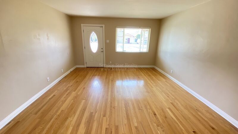 Charming 3bedroom 2 bath home property image