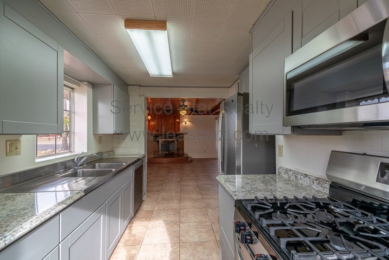 Large Lot Two Bedroom Home with All Appliances Included! property image