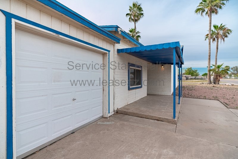 Large Lot Two Bedroom Home with All Appliances Included! property image