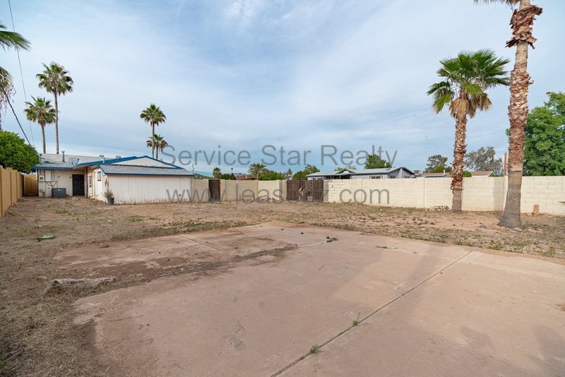 Large Lot Two Bedroom Home with All Appliances Included! property image